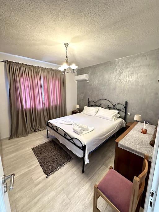 Great Apartament Near Lake & Blloku Area 티라나 외부 사진
